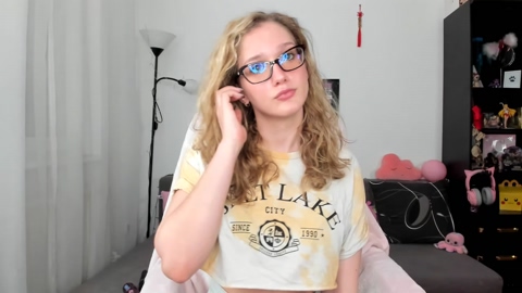 LunaNicole 06-06-2022 tits 