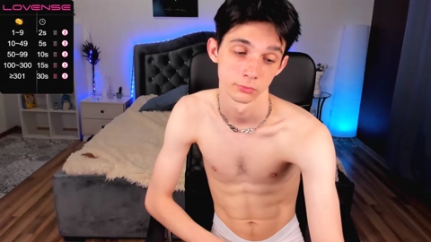 aaron_yam  05-06-2022 video sexybody