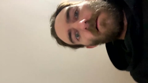 delly989  06-06-2022 video sexymale