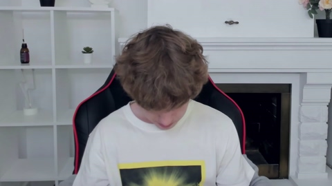 cute_johnny_  07-06-2022 video striptease