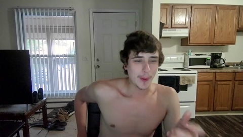 calamity_26  08-06-2022 video kissing