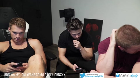 lovleycouplexxx  08-06-2022 video toys