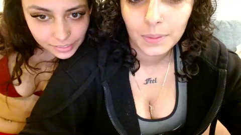 breezy6908  12-06-2022 beauty Couples