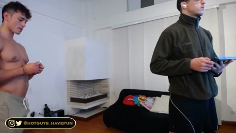 hot_guys_have_fun  15-06-2022 video Show