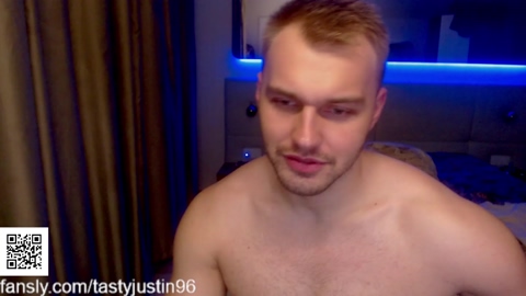 tasty_justin  14-06-2022 video Webcam
