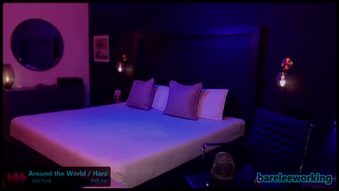 bareleeworking  16-06-2022 video sexymale