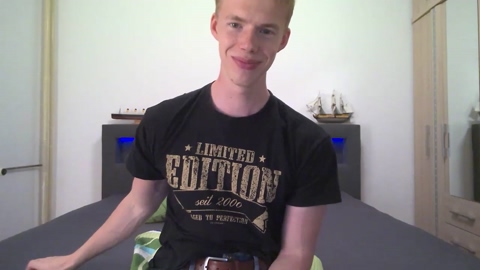 newboy2550  16-06-2022 video Topless