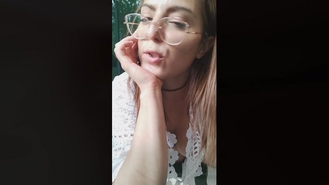 Helenakrakova 17-06-2022 striptease 