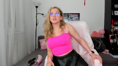 LunaNicole 19-06-2022 spank 
