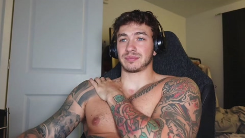 frewfun  19-06-2022 video gay