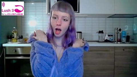 amelie_chan  22-06-2022 striptease Females
