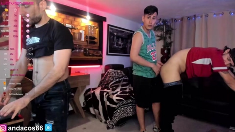 jeff_and_friend  24-06-2022 video fingers