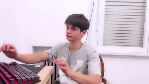 sasukeuhchia  28-06-2022 video sexyfeet