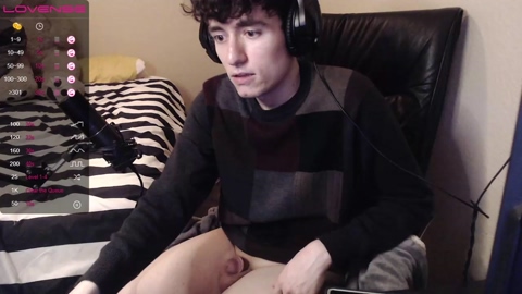 nerdytwink69  29-06-2022 video squirt