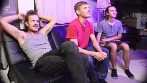 hollandhousestudios  30-06-2022 video kiss