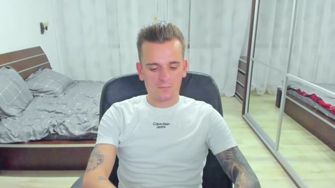 huge_cock21  30-06-2022 video fuckher