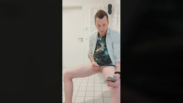 roy21jahre  01-07-2022 Recorded Video skinny