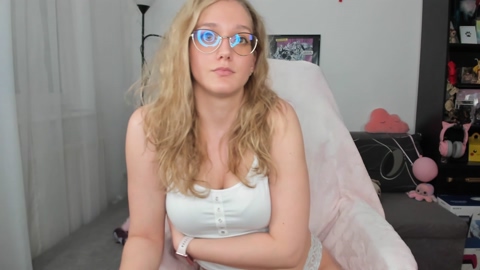 LunaNicole 04-07-2022 sexyfeet 