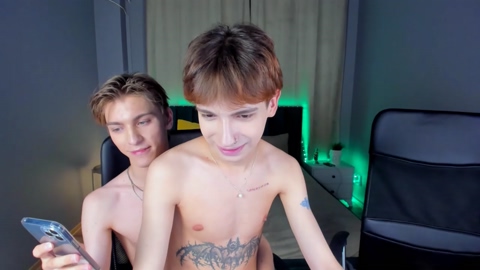 nate_and_eithan  04-07-2022 video play