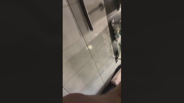 Darw19  04-07-2022 Recorded Video sexymale