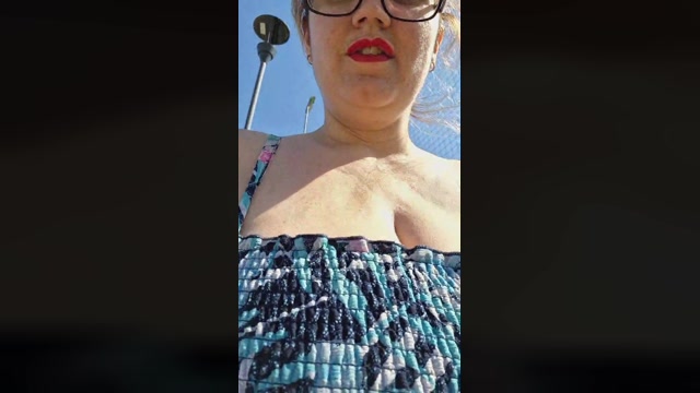 VikyPink  05-07-2022 tits Females