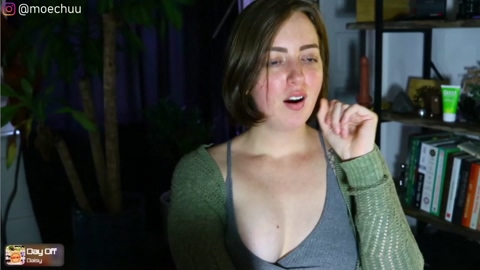 maeveminx 05-07-2022 toy 