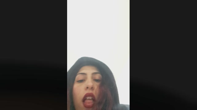 MelanyKoss2 06-07-2022 cute 