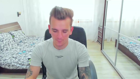 huge_cock21  06-07-2022 video suckcock