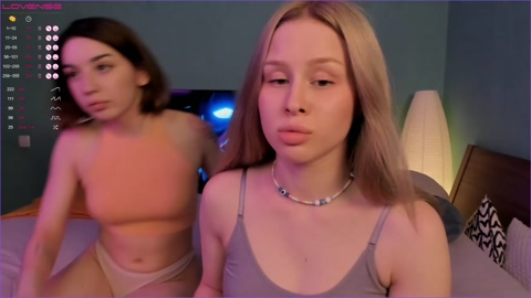 huntertiana 07-07-2022 boobs 