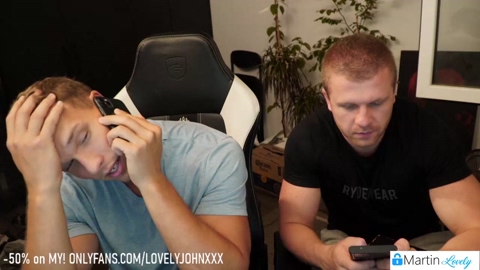 lovleycouplexxx  08-07-2022 video suckcock