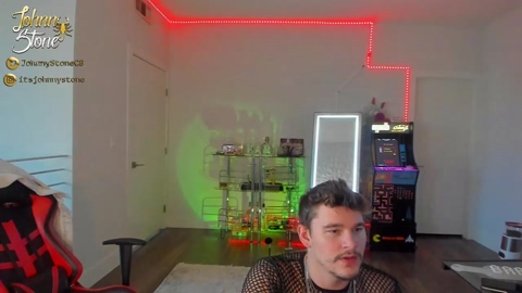 thejohnnystone  11-07-2022 video play