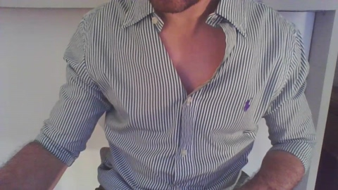 tobi2016  11-07-2022 Recorded Video legs