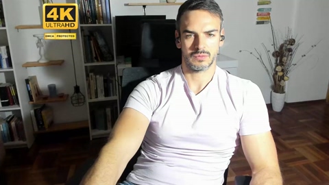 hot_martin25  15-07-2022 video legs