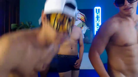 magic_mikyng  15-07-2022 video juicy