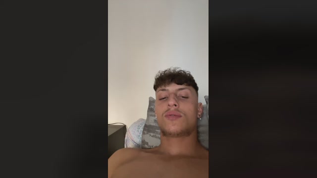 Angeluzzo01  15-07-2022 Recorded Video Topless
