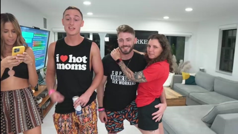 livanddrew 16-07-2022 Topless 