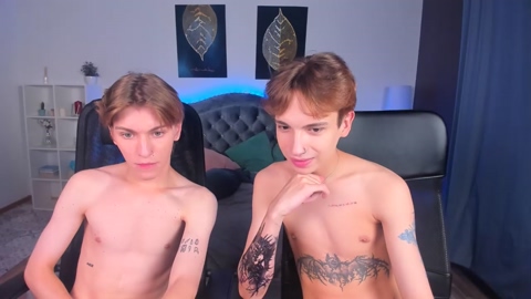 nate_and_eithan  16-07-2022 video legs