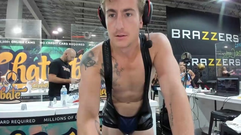 ryanrailer  17-07-2022 video yummy