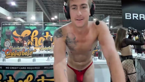 ryanrailer  17-07-2022 video kiss