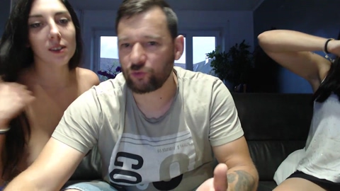 Triangle_amour  22-07-2022 play Females