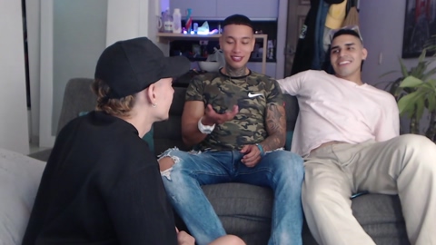 fratguysonline  23-07-2022 video Topless