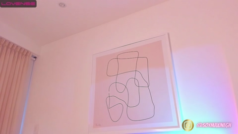 maxinegh_ 25-07-2022 Webcam 