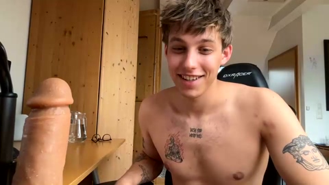 johnny2000x  26-07-2022 video horny