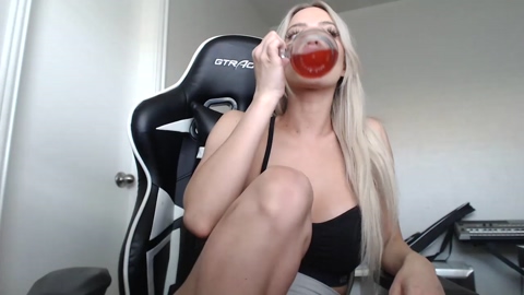 miss_bee  29-07-2022 sweet Females