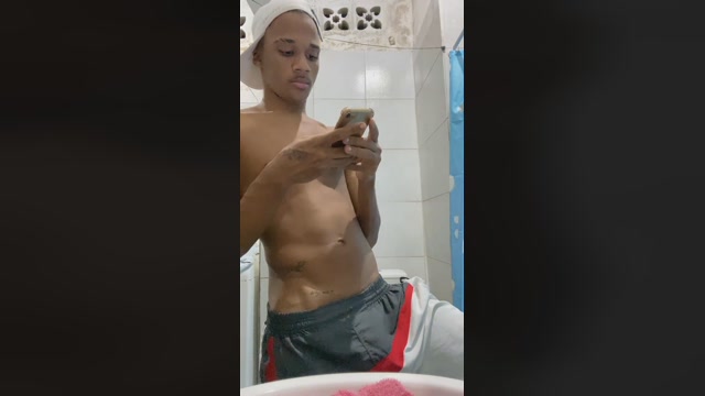 jeffsennyhot  02-08-2022 Recorded Video kissing