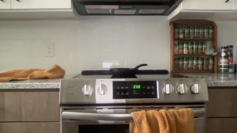 sophmorebottom  01-08-2022 video yummy