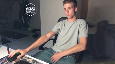 bozipetite  02-08-2022 video suckshow