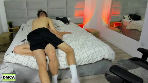 cute_thomas  04-08-2022 video legs