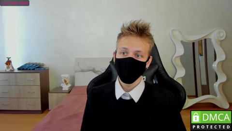 nickbigtick  03-08-2022 video kiss