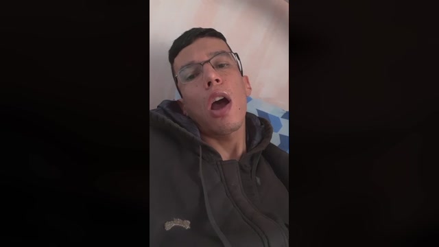 pau_babao1  04-08-2022 Recorded Video suck
